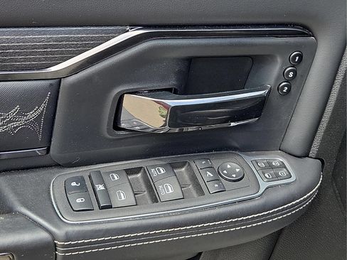 Used 2024 RAM 2500 Limited AWD/4WD image 13