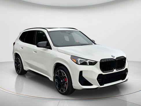 New 2026 BMW X1 M35i w/ Technology Package AWD/4WD image 3