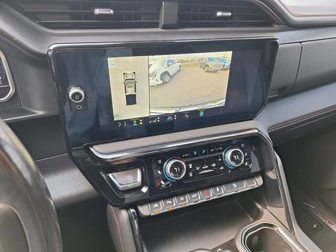 Used 2023 GMC Sierra 1500 AT4 w/ AT4 Preferred Package image 19