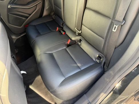 Used 2014 Mercedes-Benz CLA 250 image 32