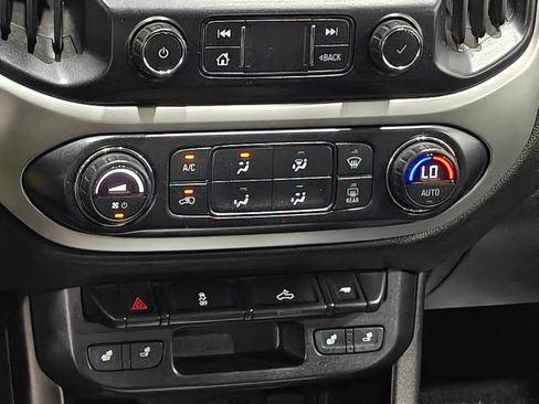 Used 2019 Chevrolet Colorado LT w/ Colorado RST Special Edition AWD/4WD image 8
