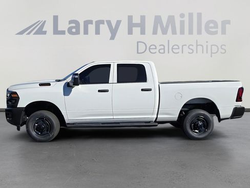 New 2026 RAM 2500 Tradesman AWD/4WD image 2