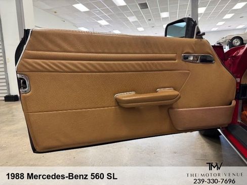 Used 1988 Mercedes-Benz 560 SL image 25