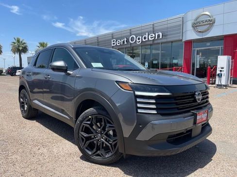 New 2025 Nissan Kicks SR w/ SR Premium Package image 1