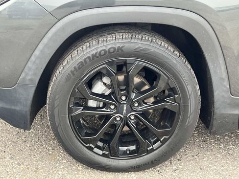 Used 2020 GMC Terrain SLE w/ Driver Convenience Package image 12