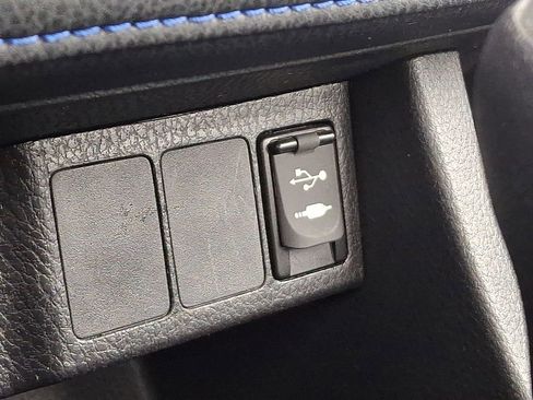 Used 2017 Toyota Corolla SE w/ SE Premium Package image 26