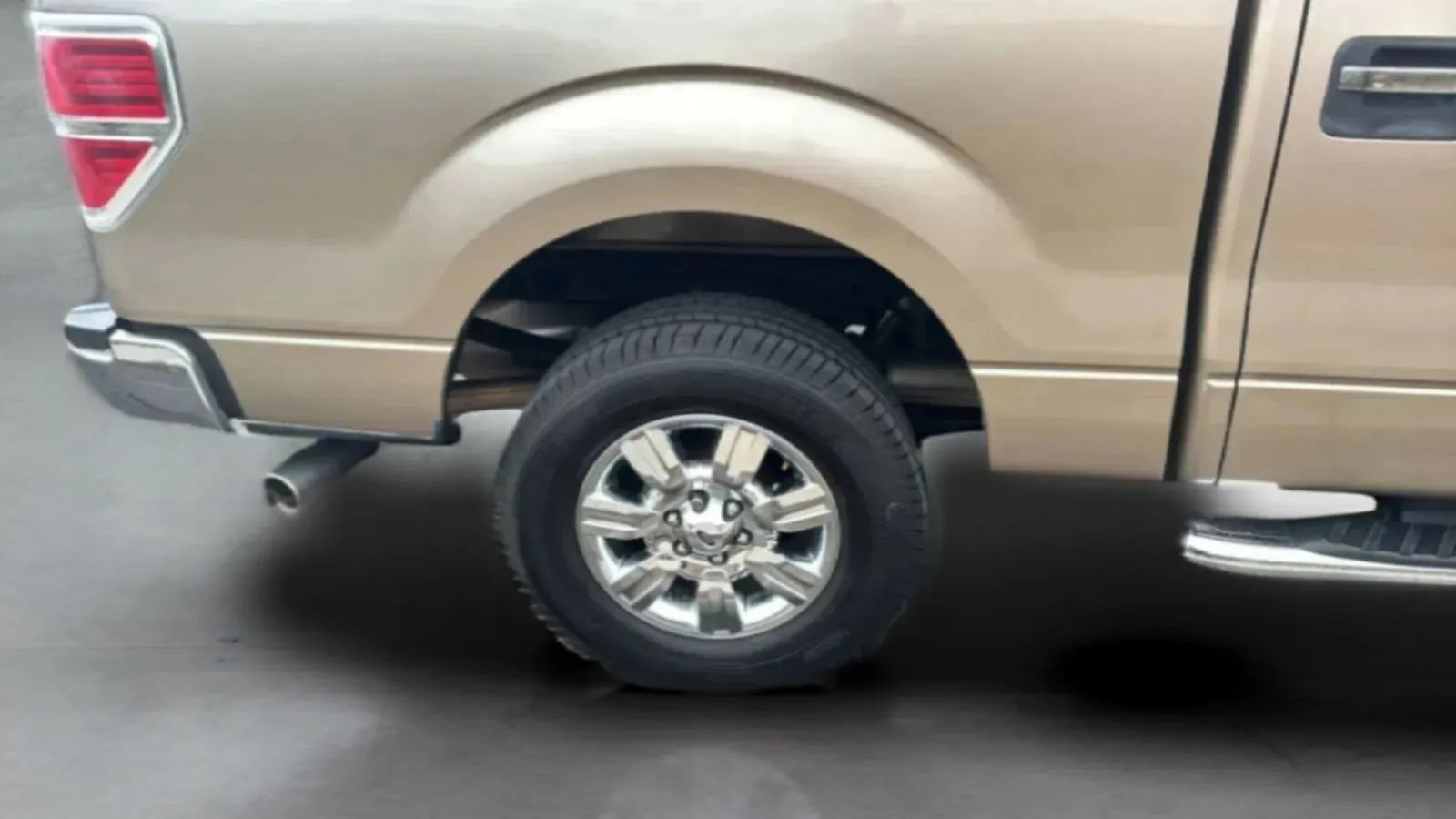 Used 2012 Ford F150 XLT w/ XLT Chrome Pkg AWD/4WD image 42