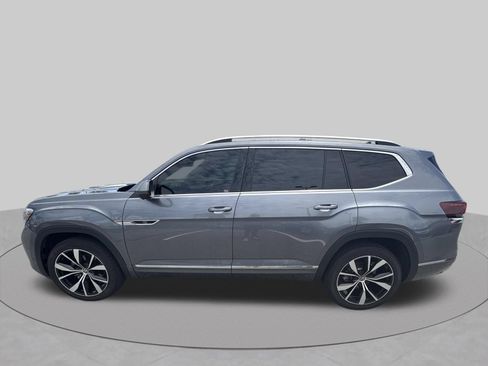 Used 2024 Volkswagen Atlas SEL Premium R-Line AWD/4WD image 3