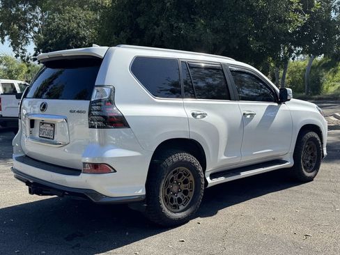 Used 2023 Lexus GX 460 Luxury w/ Sport Design Package image 6