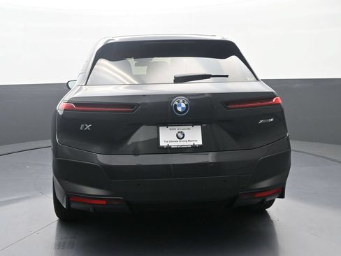 Used 2024 BMW iX xDrive50 w/ Premium Package AWD/4WD image 6