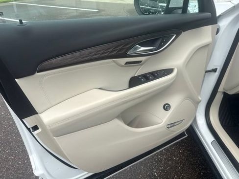 Used 2023 Buick Envision Avenir AWD/4WD image 15