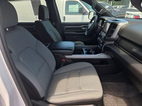 Used 2024 RAM 1500 Big Horn AWD/4WD image 25
