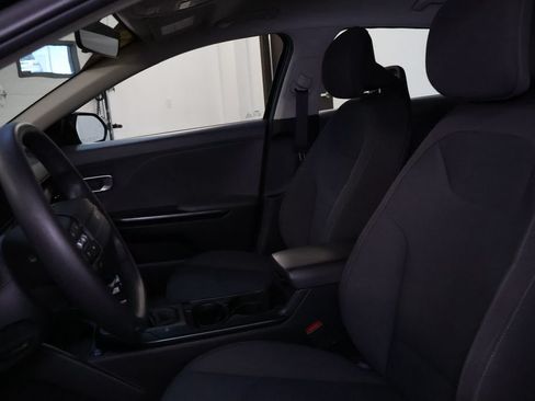 Used 2025 Kia K4 FWD image 13
