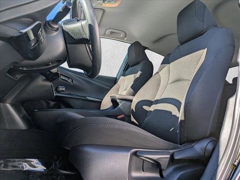 Used 2022 Toyota Prius LE image 15