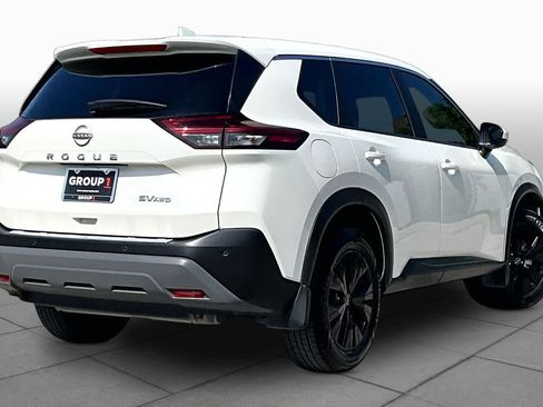 Used 2023 Nissan Rogue SV AWD/4WD image 13