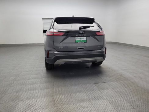 Used 2023 Ford Edge SEL image 6