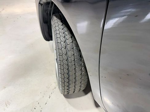 Used 2019 Nissan NV200 SV w/ Navigation Package image 3