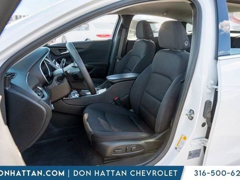 Used 2023 Chevrolet Malibu LT image 4