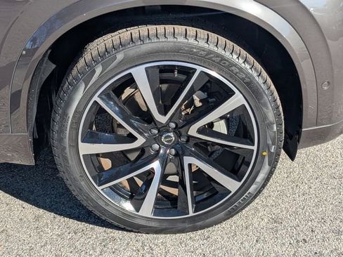 Certified 2023 Volvo XC90 B5 Plus image 14