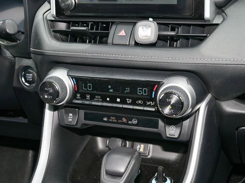 Used 2024 Toyota RAV4 XLE w/ Convenience Package FWD image 22