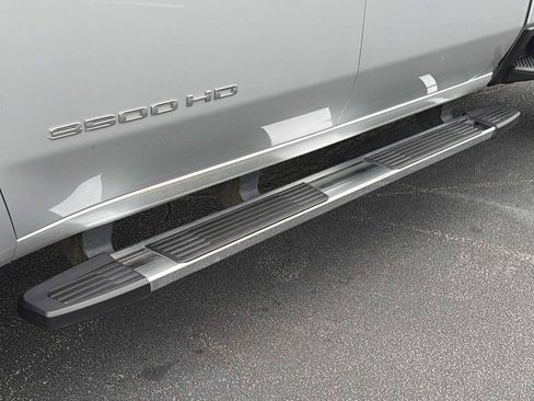 Used 2023 GMC Sierra 3500 SLT w/ SLT Premium Package image 37