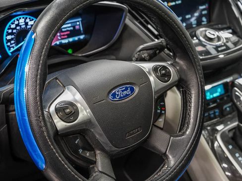 Used 2016 Ford C-MAX Energi SEL w/ Equipment Group 302A FWD image 21