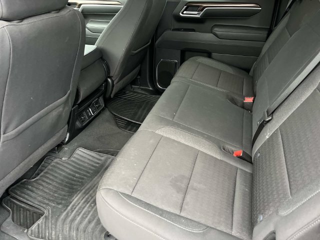 Used 2025 Chevrolet Silverado 1500 LT AWD/4WD image 18