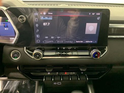 Used 2025 GMC Canyon Elevation AWD/4WD image 7