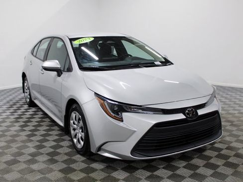 Used 2023 Toyota Corolla LE image 8