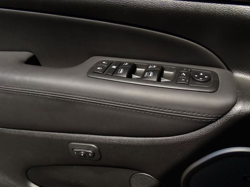 Used 2020 Jeep Grand Cherokee High Altitude image 18