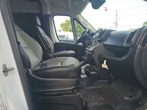 Used 2025 RAM ProMaster 2500 w/ Convenience Group FWD image 22