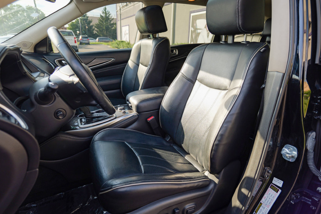 Used 2017 INFINITI QX60 Luxe w/ Premium Plus Package AWD/4WD image 22