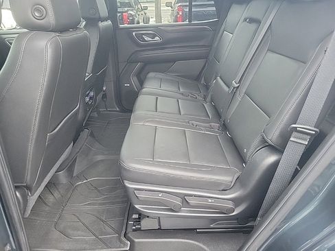 Used 2021 Chevrolet Tahoe LT w/ LT Signature Package image 29