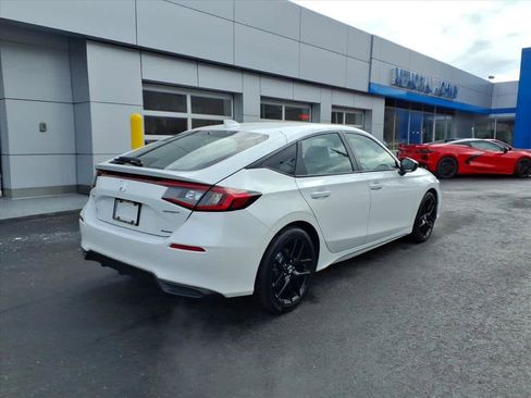 Used 2025 Honda Civic Sport image 6