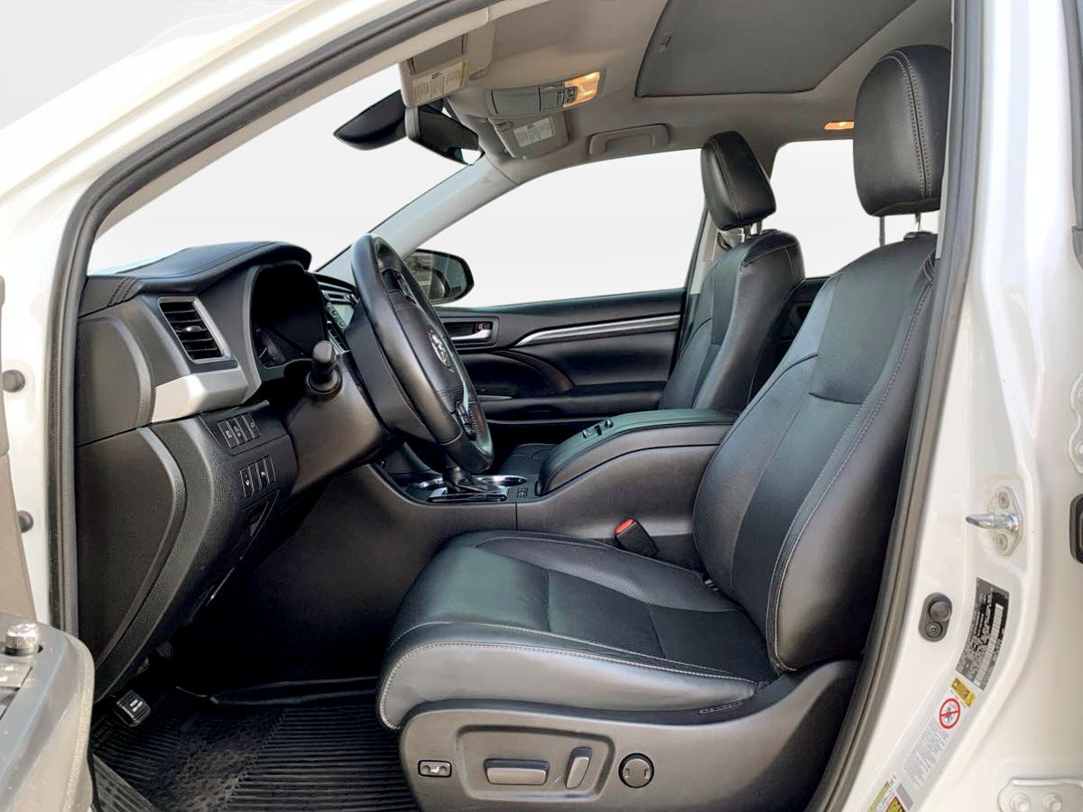 Used 2019 Toyota Highlander Limited AWD/4WD image 17