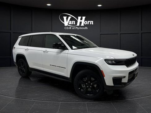 Used 2025 Jeep Grand Cherokee L Limited w/ Luxury Tech Group II image 42