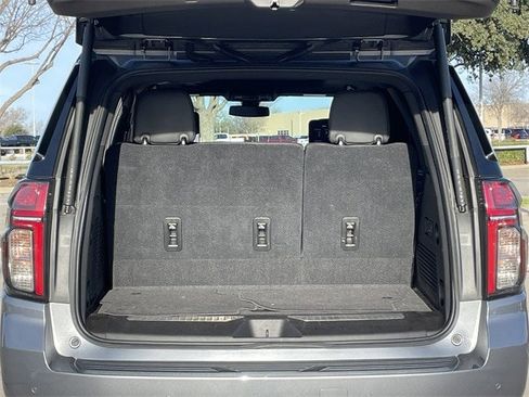 Used 2021 Chevrolet Tahoe Z71 w/ Z71 Off-Road Package image 30