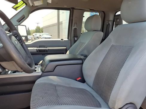 Used 2014 Ford F250 XLT w/ XLT Premium Package AWD/4WD image 7
