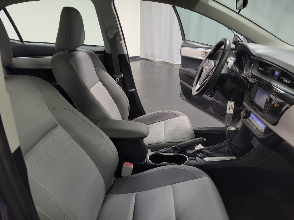 Used 2014 Toyota Corolla LE FWD image 28