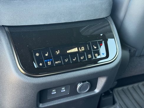 New 2026 INFINITI QX80 4WD image 26