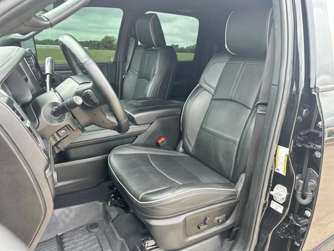Used 2024 RAM 3500 Limited AWD/4WD image 11