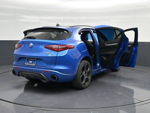 Used 2023 Alfa Romeo Stelvio AWD image 41