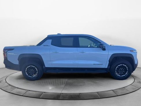 New 2026 Chevrolet Silverado EV Trail Boss image 6