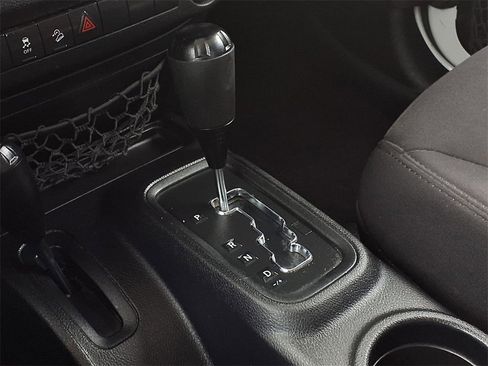 Used 2014 Jeep Wrangler Sport image 17