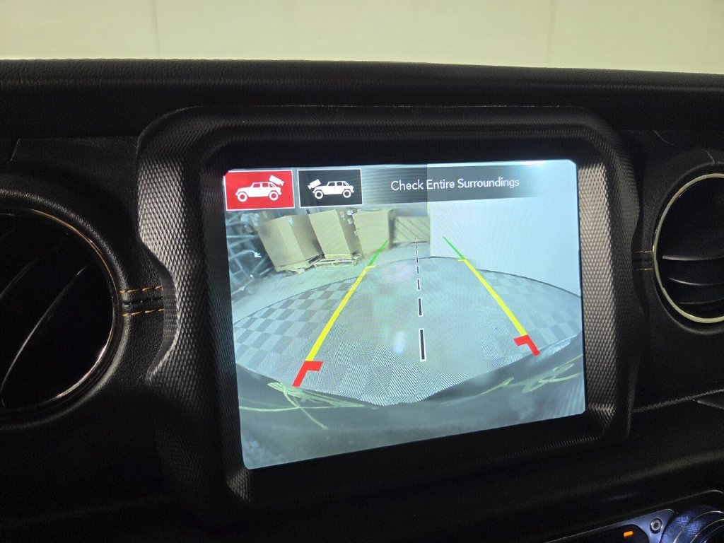 Used 2021 Jeep Wrangler Unlimited Sahara AWD/4WD image 34