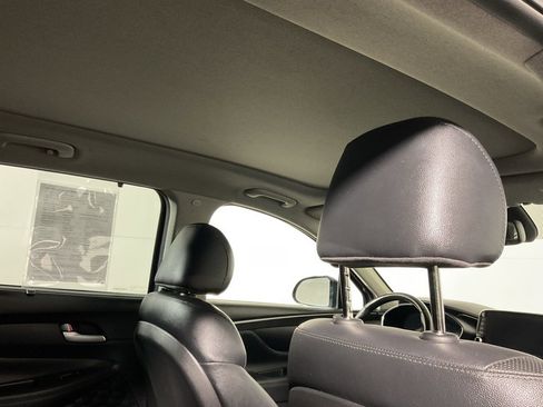 Used 2020 Hyundai Santa Fe Limited image 2