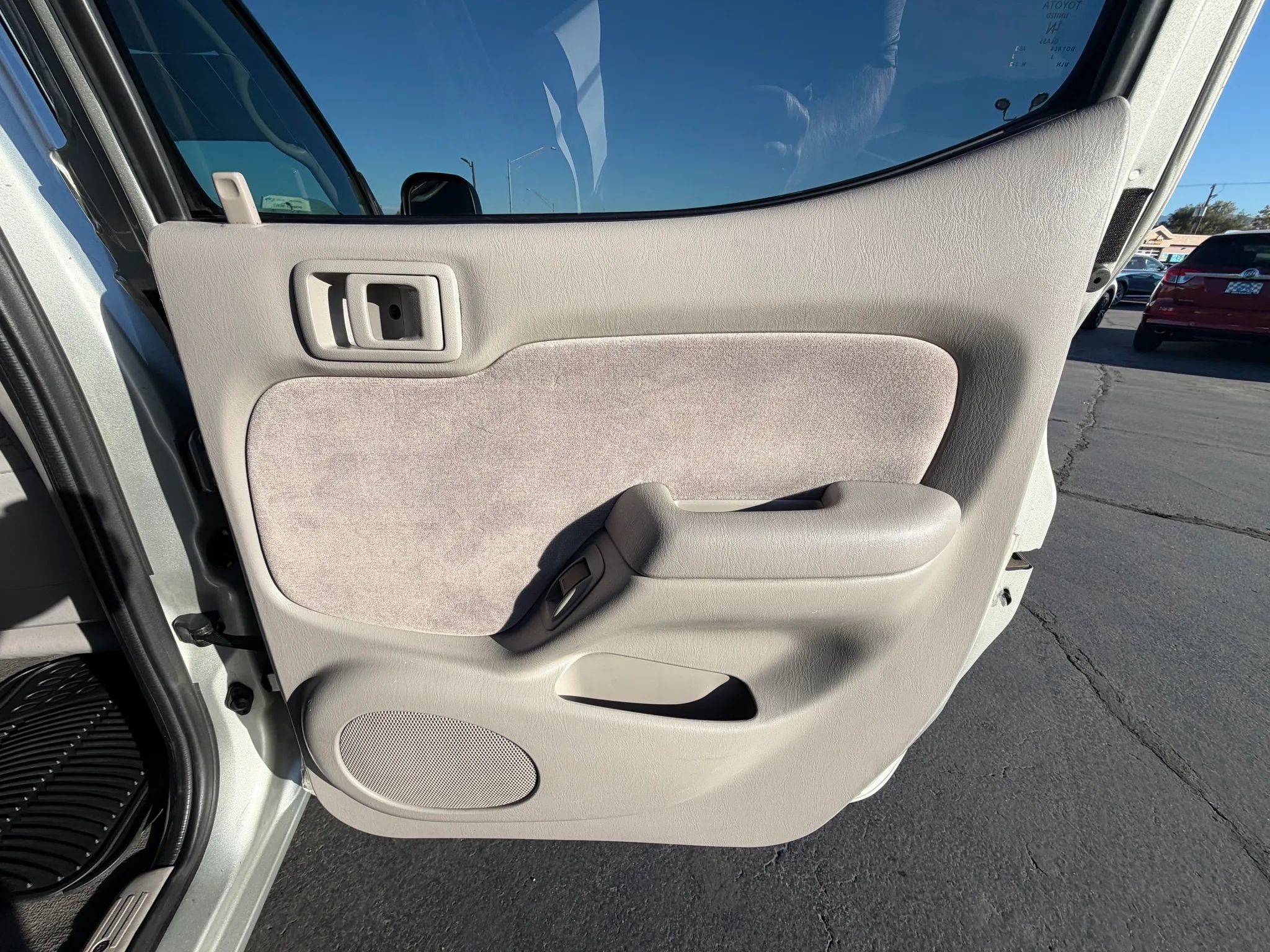 Used 2001 Toyota Tacoma PreRunner RWD image 17