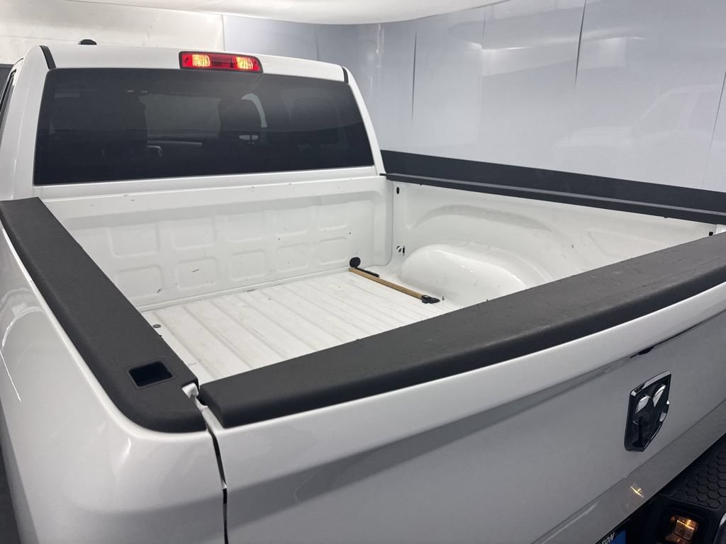 Used 2023 RAM 1500 Classic SLT AWD/4WD image 14