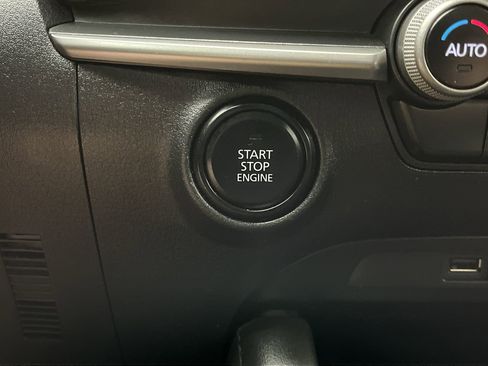 Used 2021 MAZDA MAZDA3 s FWD image 17