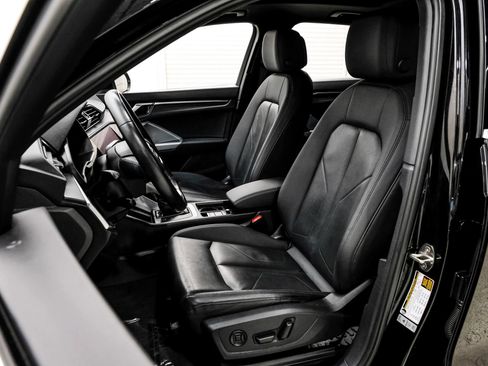 Used 2020 Audi Q3 2.0T Premium w/ Convenience Package AWD/4WD image 39